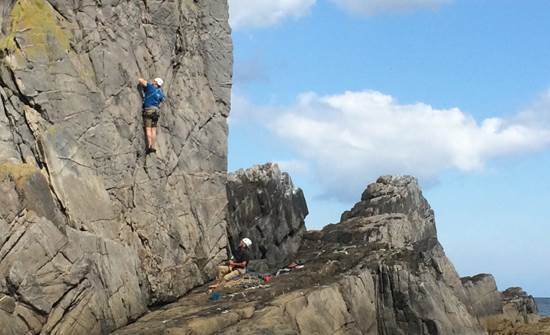 Sea cliff climbing in Ireland